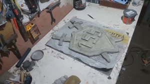 Табличка на дом с арт бетона, своими руками, которая не останется без внимания.