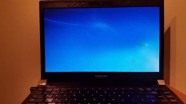 Windows 10 downgrade on laptop with supervisor BIOS password set on Toshiba Satellite R830 смотреть онлайн