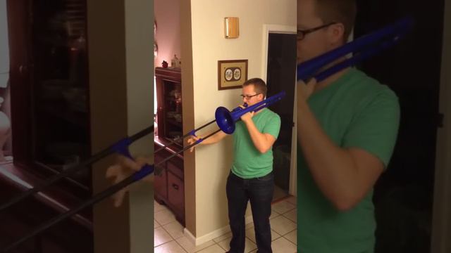 Gabe playing his new PBone смотреть онлайн