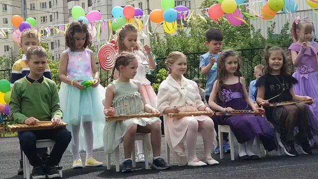 Выпускной в саду смотреть онлайн