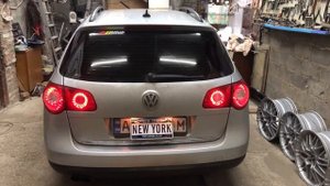 VW Passat B6 установка LED колец в задние фонари крышки багажника с режимом габарит и жёлтый поворо