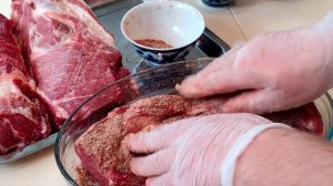 Сыровяленая свиная шея.