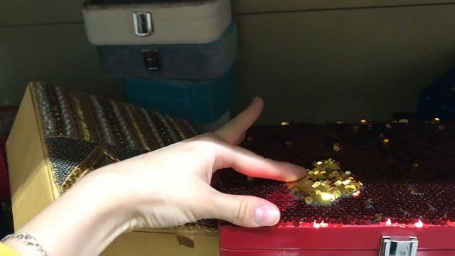Магазин Фамилия. Товары для дома / классный выбор декоративных зеркал.