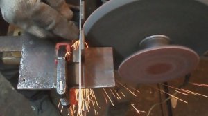 Вогнутые спуски наждаком Concave slopes of emery