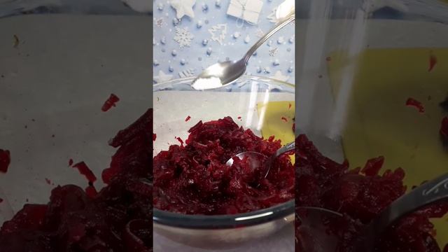 Beetroot salad with prunes and nuts. Салат из свеклы с черносливом и орехами