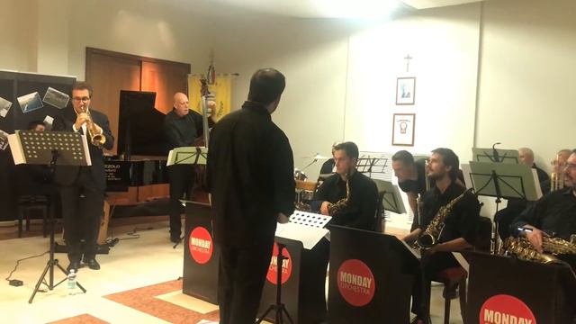 Monday Orchestra Feat A. Mandarini in "But Not for Me" смотреть онлайн