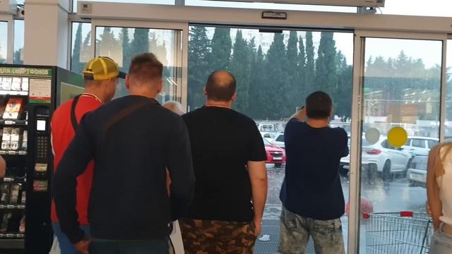 СТИХИЯ! Град, ливень, ветер. Это потом началось. Было солнечное утро. Лазаревское Сочи. 11 июля 202
