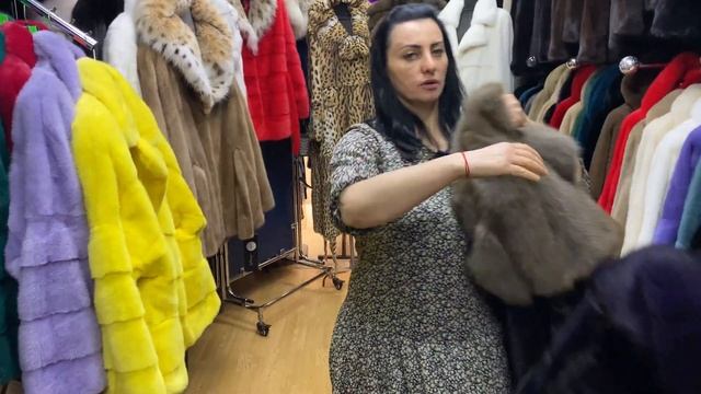 САЛОН "МИР МЕХА" У НАИРЫ И ЕЛЕНЫ?РАСПРОДАЖА ШУБ?Л1-13 Рынок Садовод Москва смотреть онлайн