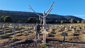 Странное кладбище, которое видел на экране каждый!