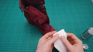 Как почистить вещь из замши