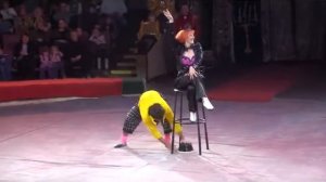 Реприза Стул  Мария Фролова и Эдуард Моисеев    клоунская пара «НЭП» Росгосцирк