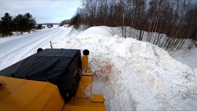 ТРАКТОР КИРОВЕЦ. К 700 А. УБОРКА СНЕГА смотреть онлайн