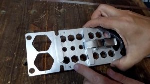 Угловой упор для направляющих шин