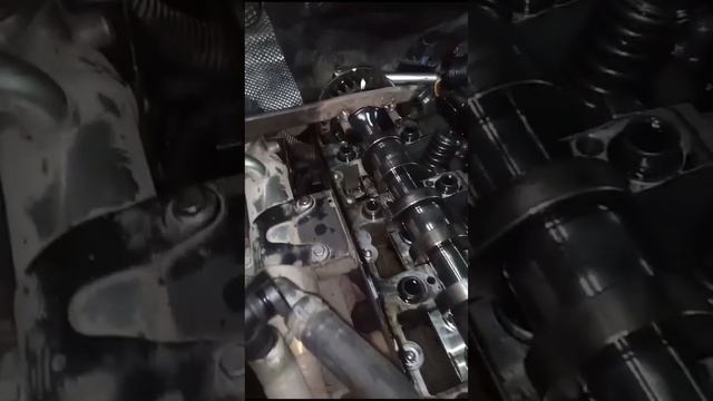 Volkswagen Touareg 2.5 Diesel - замена маслосъёмных колпачков смотреть онлайн