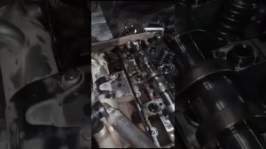 Volkswagen Touareg 2.5 Diesel - замена маслосъёмных колпачков