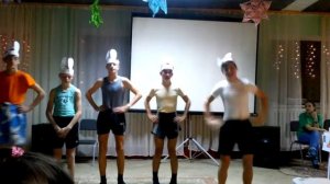 Танец -смешные  мальчики зайчики