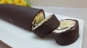 Банановый рулет ,из завалявшегося печенья ,без выпечки !Быстро и вкусно!