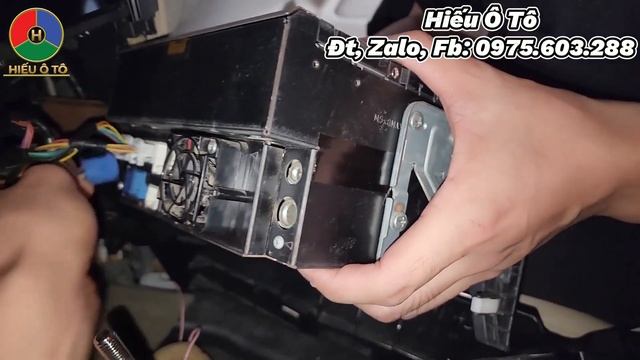 Sửa Màn Hình Lexus LS460 Hướng Dẫn Tháo Màn Xe Lexus LS460  Hiếu Ô Tô