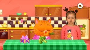 Арина и котик Bubbu играют в игре | Арина как мама собирает Бубу в детский сад
