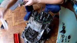 Шум в КПП при отпущенном сцеплении.Замена подшипников КПП Таврия,Славута,SENS ( 1сезон 1серия:)