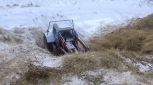 Подкинули солому .На МТЗ 80 сломал и заварил клапан .