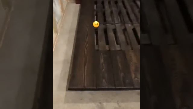 Кровать лофт ручной работы из натурального дерева от  @loft.atele.sv смотреть онлайн