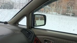 Опускание зеркал при включении заднего хода RX300