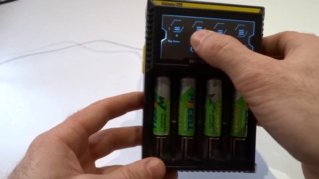 Обзор аккумуляторных батареек PKCELL и зарядного устройства Nitecore D4 смотреть онлайн