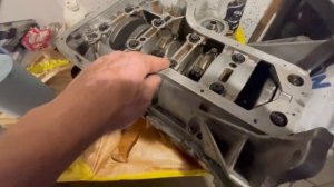 #toyota #celica #1zzfe .Как правильно установить замки колец на поршнях.Устраняю#масложер.Часть 8.