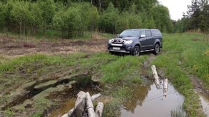 Toyota hilux грязь брод бездорожье 4x4 проходимость тойота хайлакс