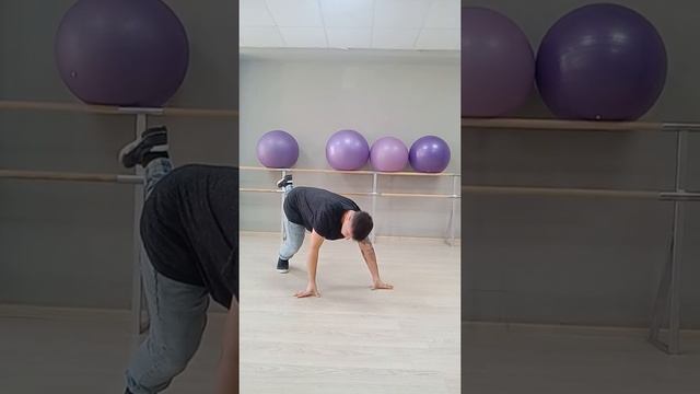 Брейк-данс. Урок 4 смотреть онлайн