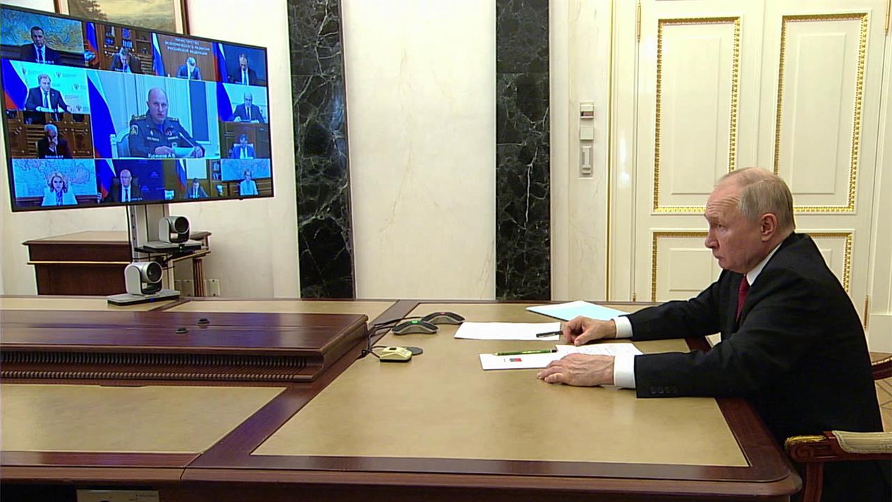Владимир Путин поручил правительству проанализировать работу по финансированию новых регионов