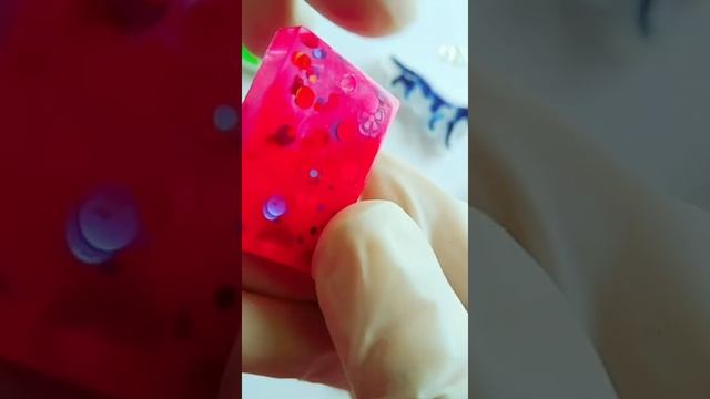 Недорогие молды с AliExpress для новичка. Демолдинг кулонов из эпоксидной смолы | SpicyPoe Bijou смотреть онлайн