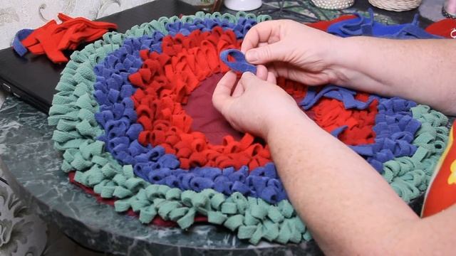 Почему люди выбрасывают старые тряпки ?  Коврик Мечты из старых тряпок за 20 минут