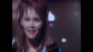 Belinda Carlisle - I Get Weak (4K Version)