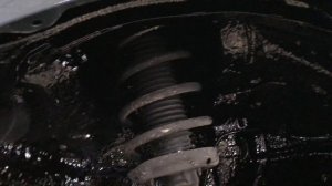 Geely Tugella. От подкрылков исходит много шума, поэтому владельцев интересует шумоизоляция арок.