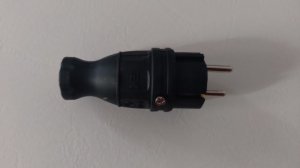 Обзор на вилку IEK ОМЕГА IP44 PKR01-016-2-K02