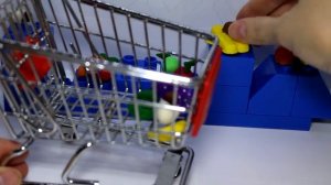 Играем вместе. Идем в магазин за покупками. Игры для детей. Видео для детей.Play Doh