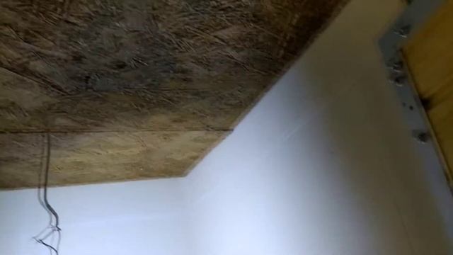 @0222 Повешена дверца: закончена антресоль для шкафа с одеждой. смотреть онлайн