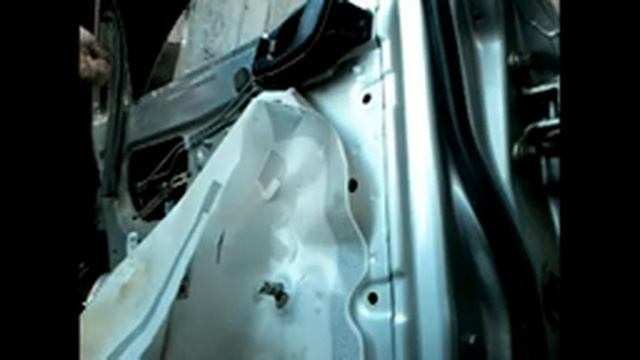 Как снять извлечь заменить стекло задней двери DAEWOO LANOS(SENS)demontaz zamiana szyby drzwi tyl