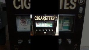 Автомат по продаже сигарет #любопытныефакты #history #историческиефакты #история #интересно #facts