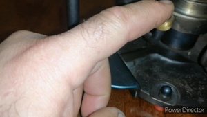 Настольная лампа в индустриальном стиле.