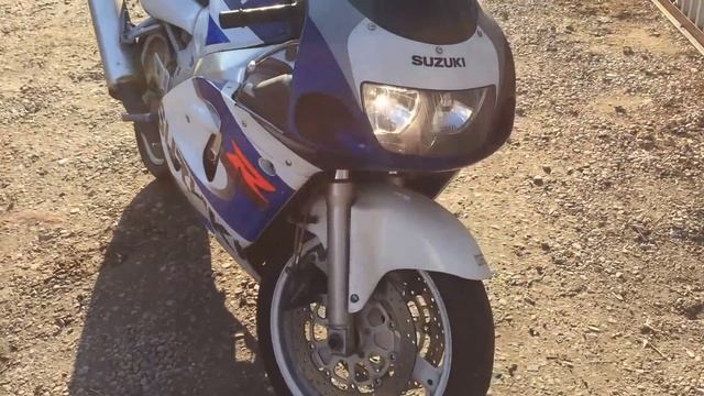 Suzuki GSX-R 600 2000 смотреть онлайн