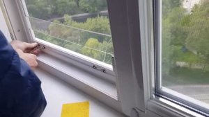 Надежный способ защитить детей от выпадения из окна / Система защиты О2