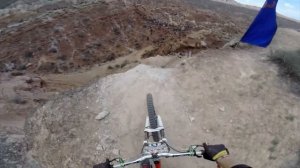 GoPro: сальто назад более 22 метра
Каньон - Келли МакГарри Red Bull Rampage 2013