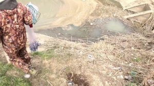 Вот это ручеей!!тысячи рыб в этой  луже!Поймали толстолобов#2024 #охотарыбалка#рыбалка #рыба