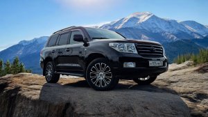 Toyota Land Cruiser 200 Black 2011 V8 4.7