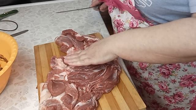 Запечённая в духовке рулька в кислосладком соусе???