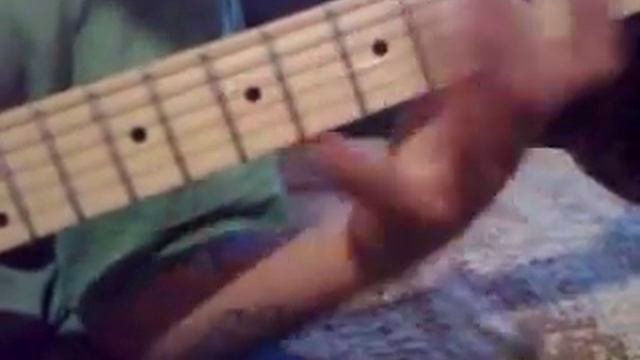 Уроки игры на электрогитаре от Виталия.Урок второй