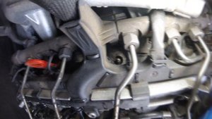How to change Mercedes Sprinter glow plugs/Как поменять свечи накала Mercedes Sprinter